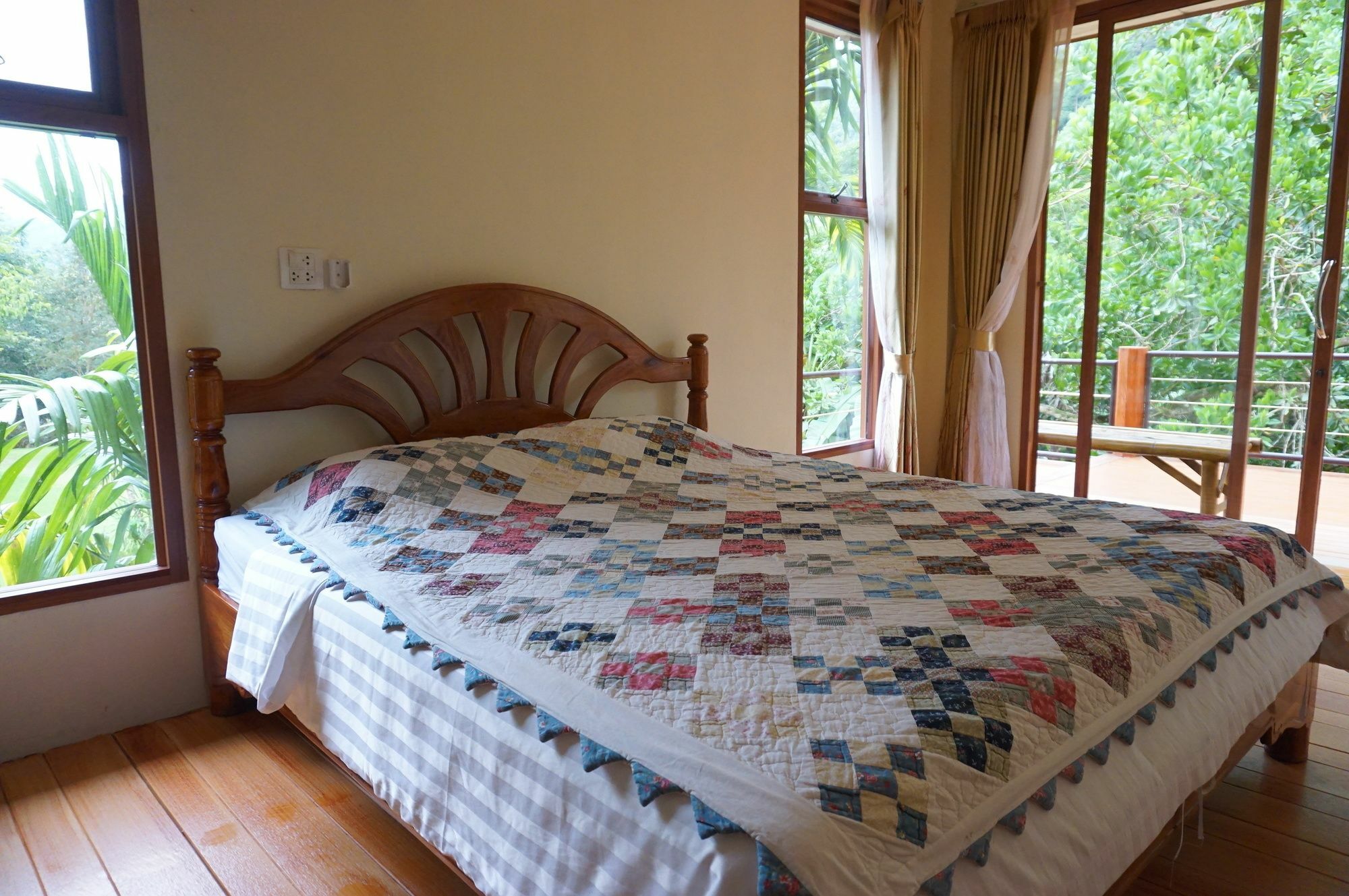 Smallville Resort Ранонг Экстерьер фото